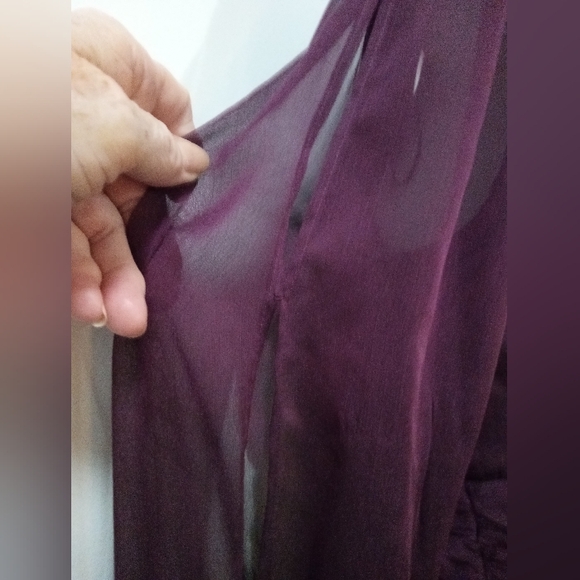 Plum blouse with chiffon split sleeves - Picture 7 of 10